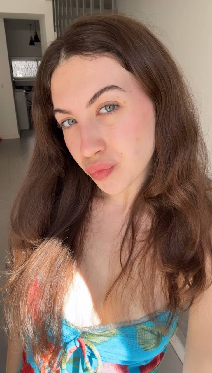 Nude girl Amber in Qiqihar