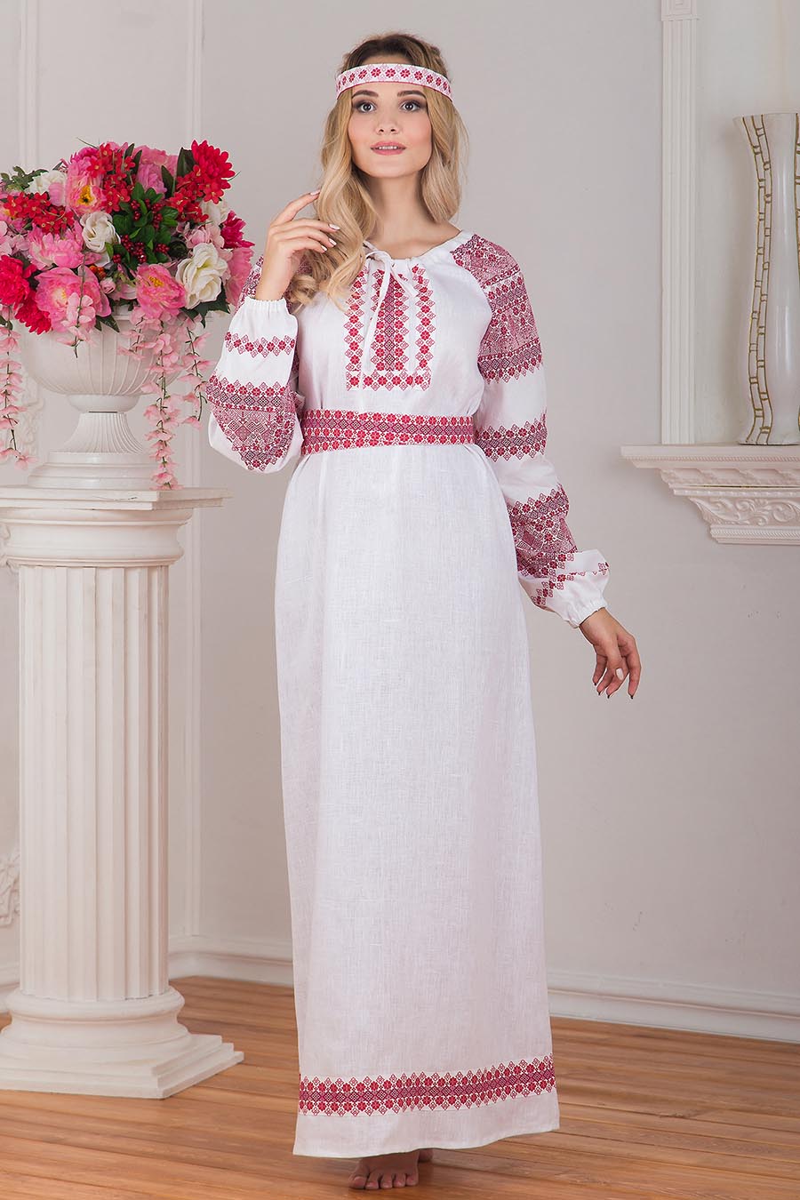 Women in Slavic costumes in Qiqihar