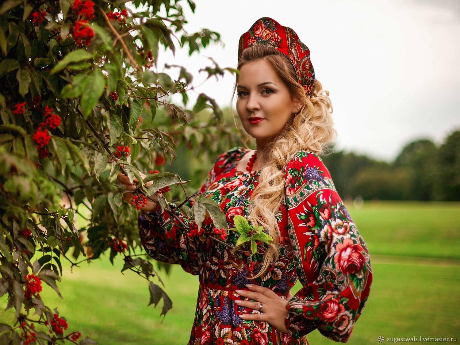 Women in Slavic costumes in Qiqihar
