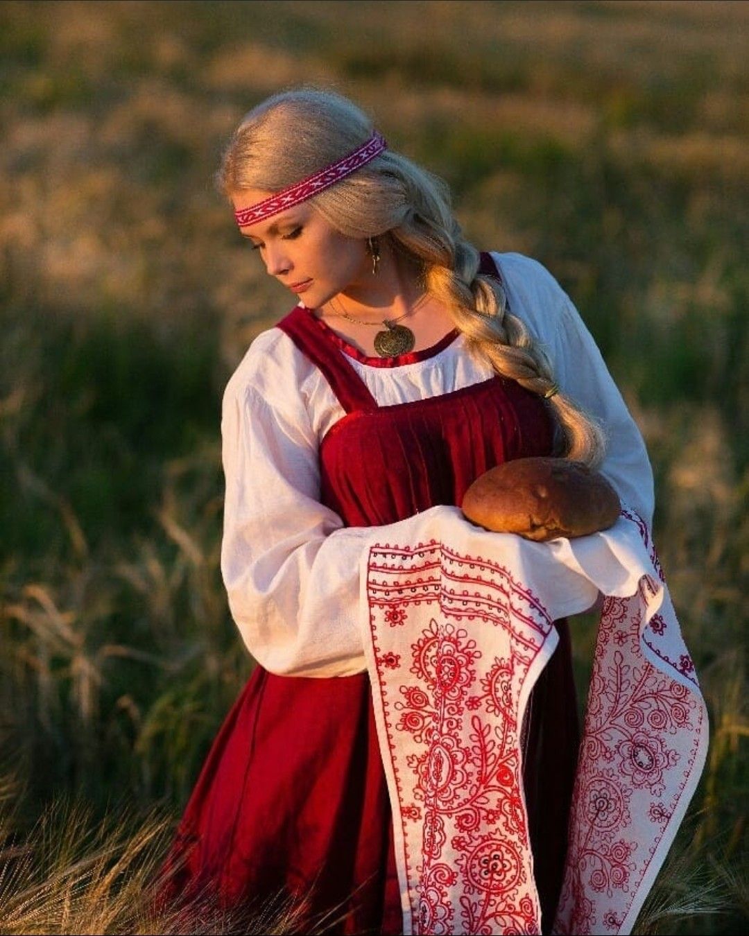 Girls in Slavic costumes in Qiqihar