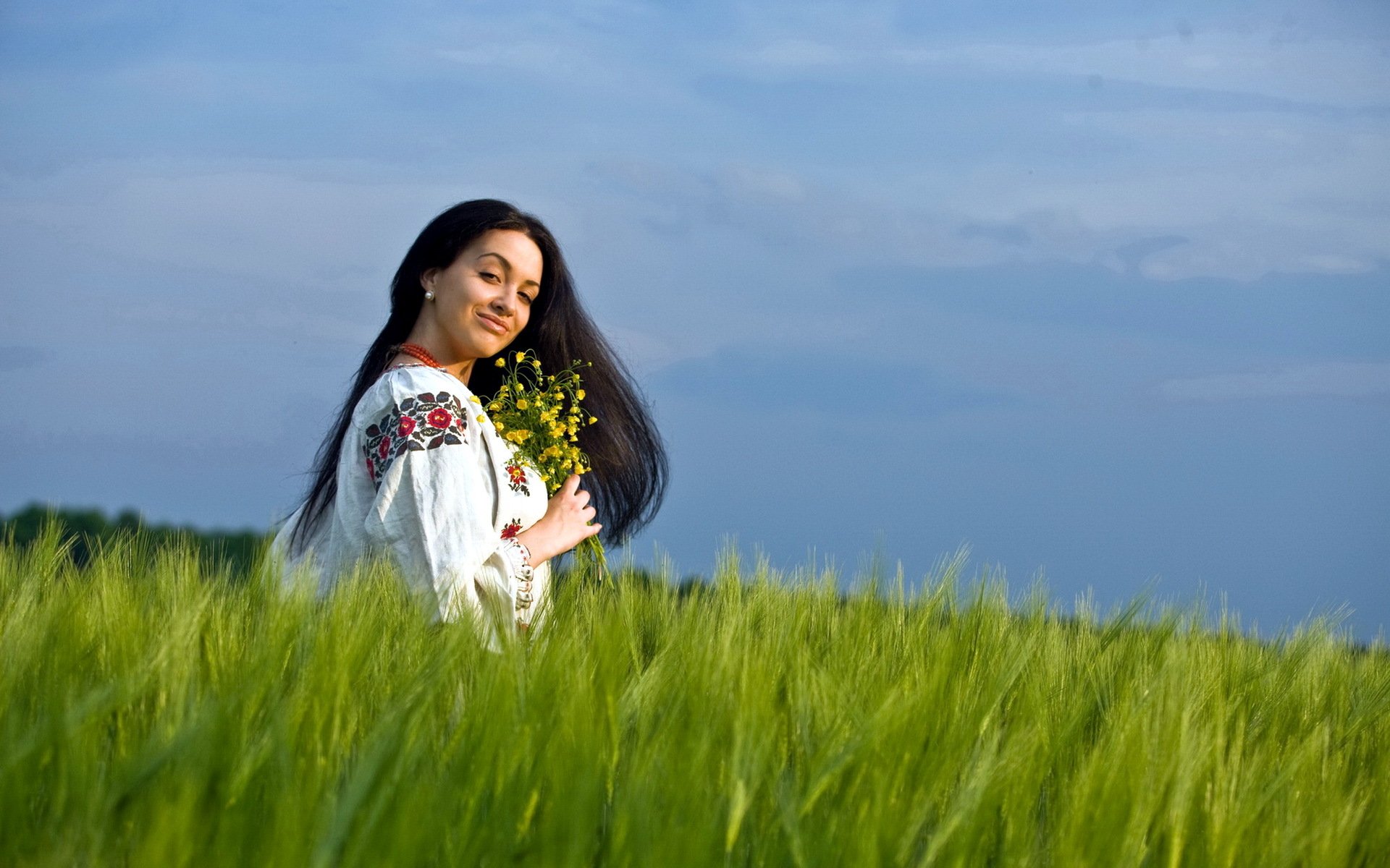 Girls in Slavic costumes in Qiqihar