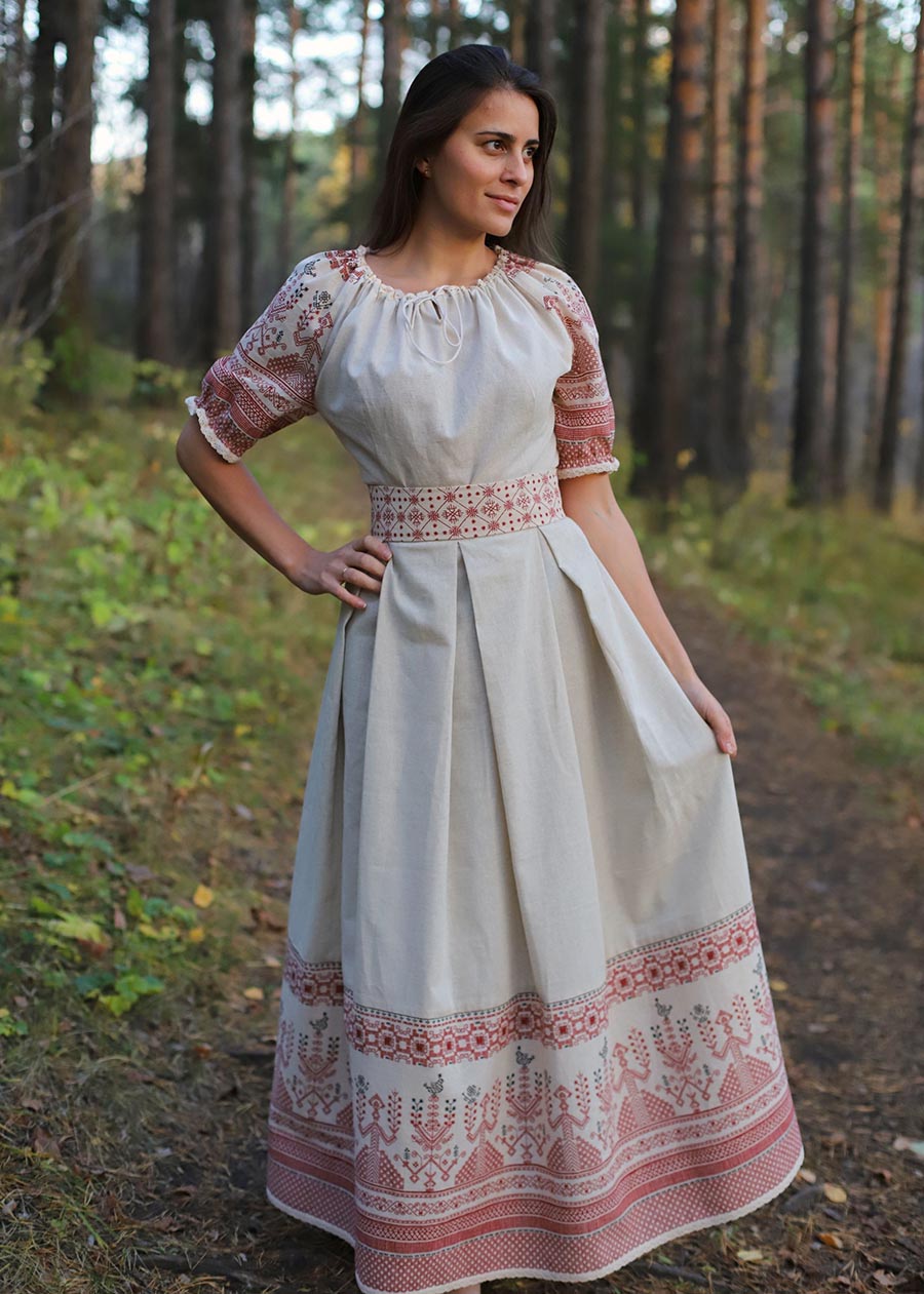 Girls in Slavic costumes in Qiqihar