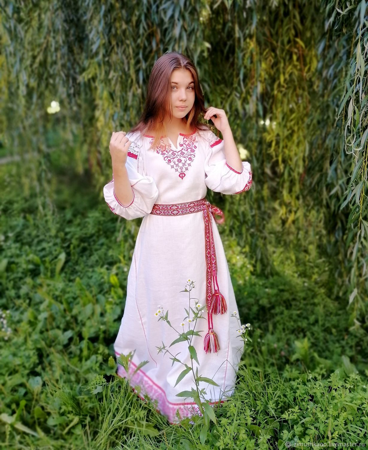 Girl Girls in Slavic costumes in Qiqihar
