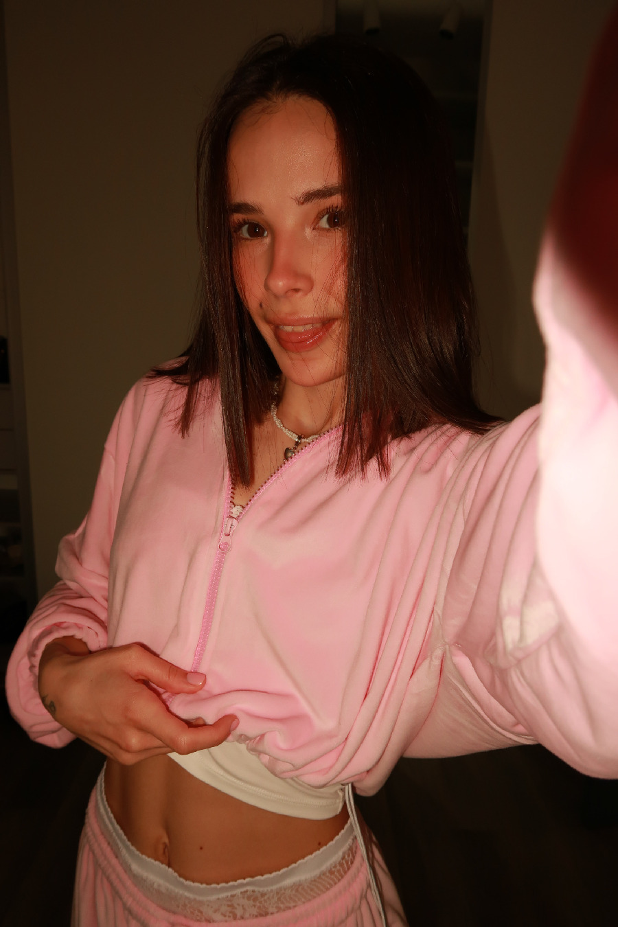 Tina brings the glow — live moments in Qiqihar