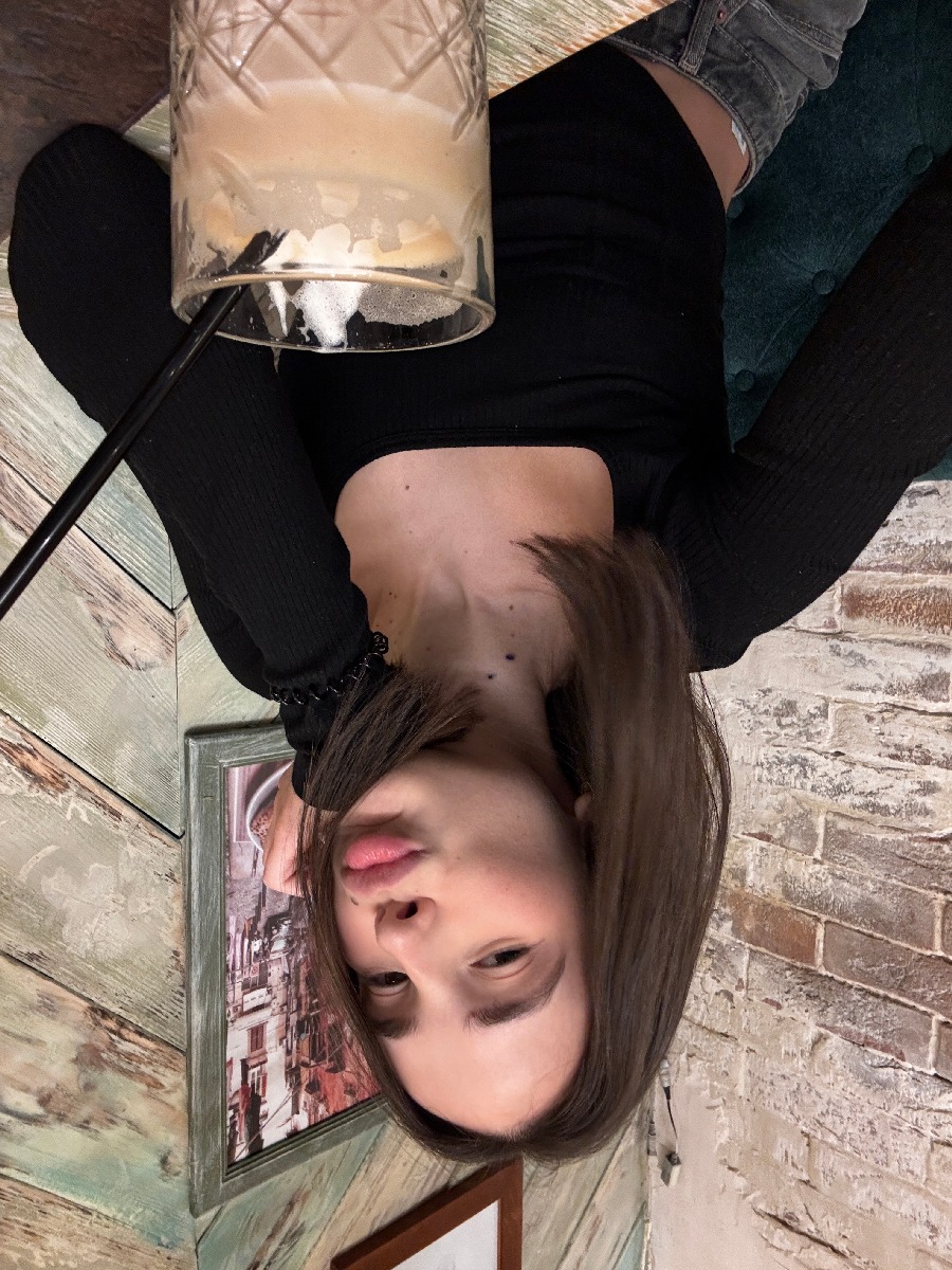 Fresh photos, fresh mood — Tina online in Qiqihar